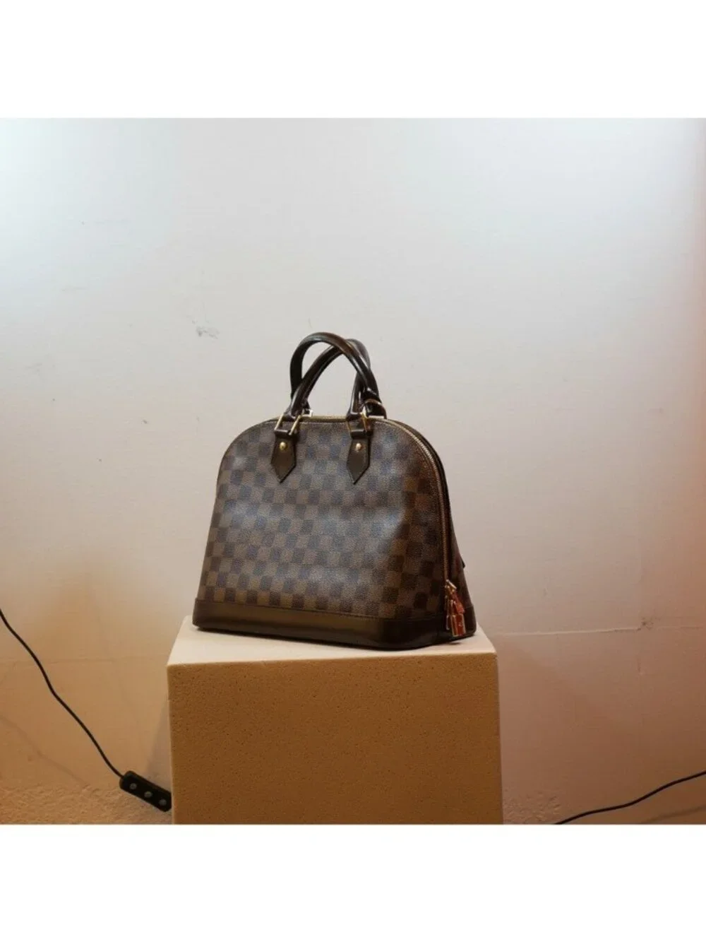Louis Vuitton Damier Alma